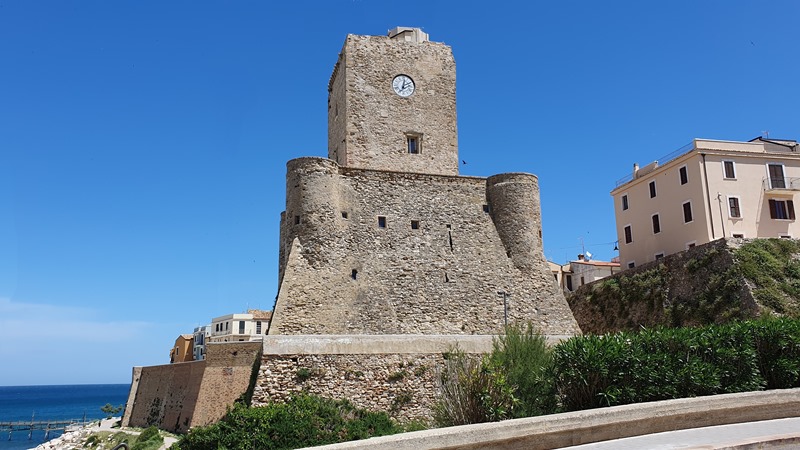 Castello svevo (Stauferkastell)