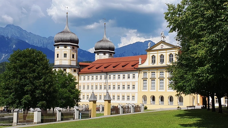 Stift Stams